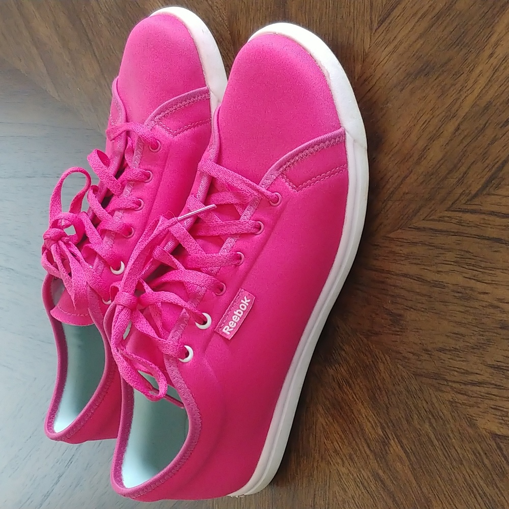 Hot Pink Reebok Sneakers Size 6.5